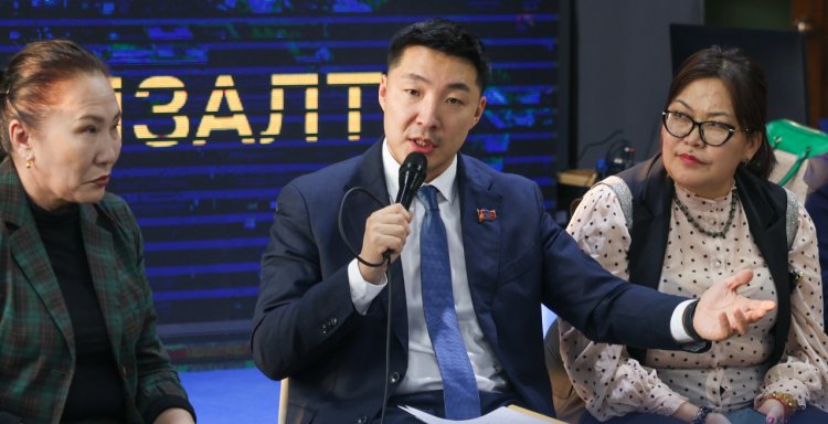 “Баянхошуу” бүсийн сургууль, цэцэрлэгийн удирдлагуудтай өглөөний уулзалт хийлээ
